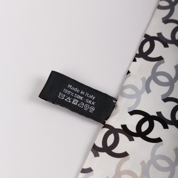 SOLD Chanel Maxi Twilly Scarf - Picture 5 of 6